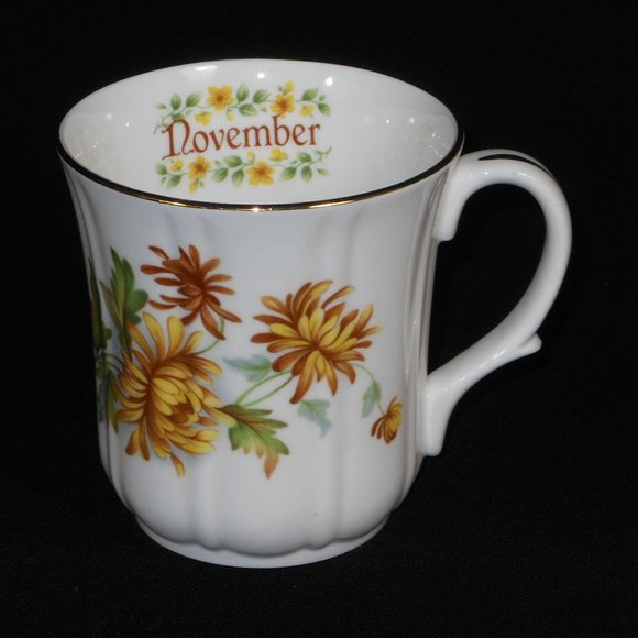 2 beautiful coffee mugs from Duchess monthly flower series - Picture 2 of 11